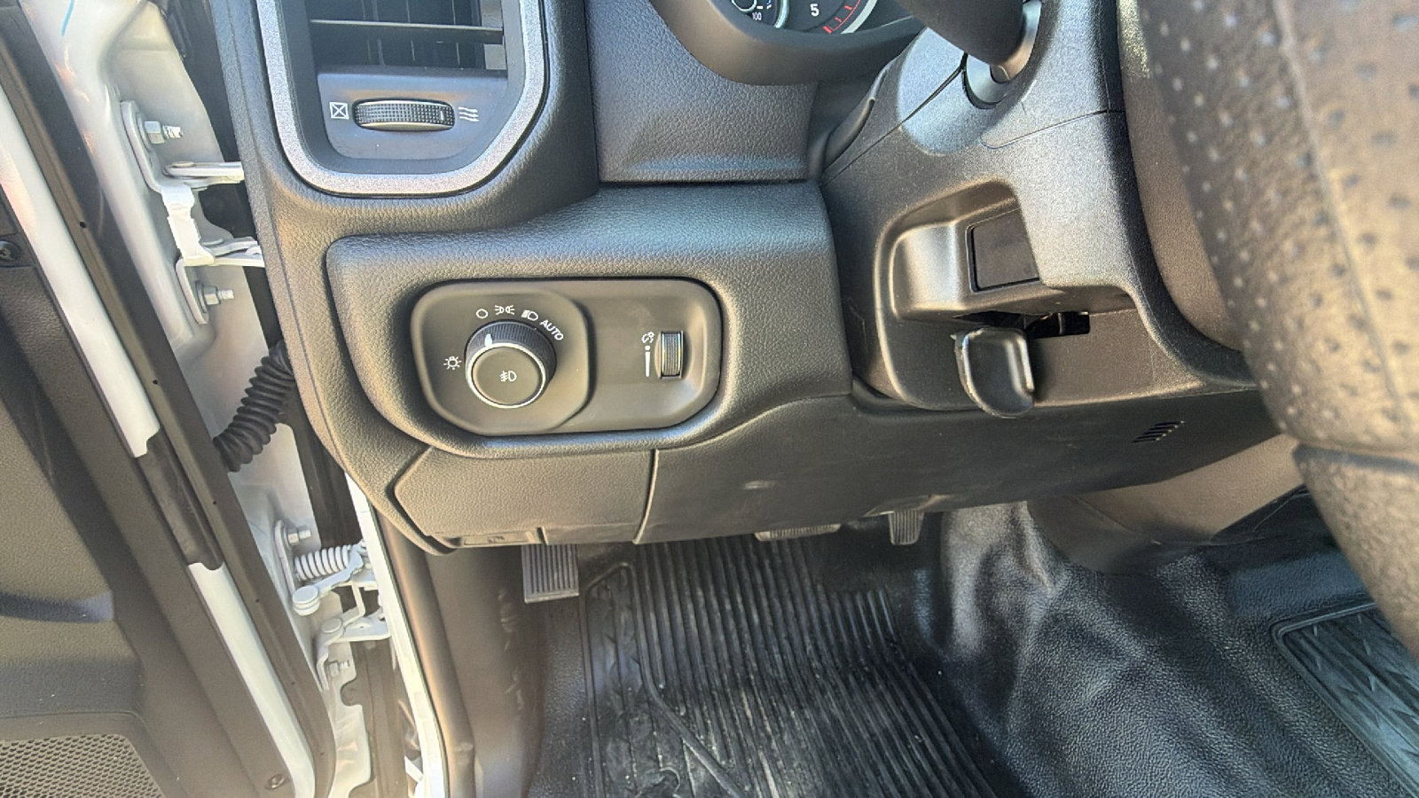 New 2026 RAM 5500 Tradesman w/ Chrome Appearance Group image 21