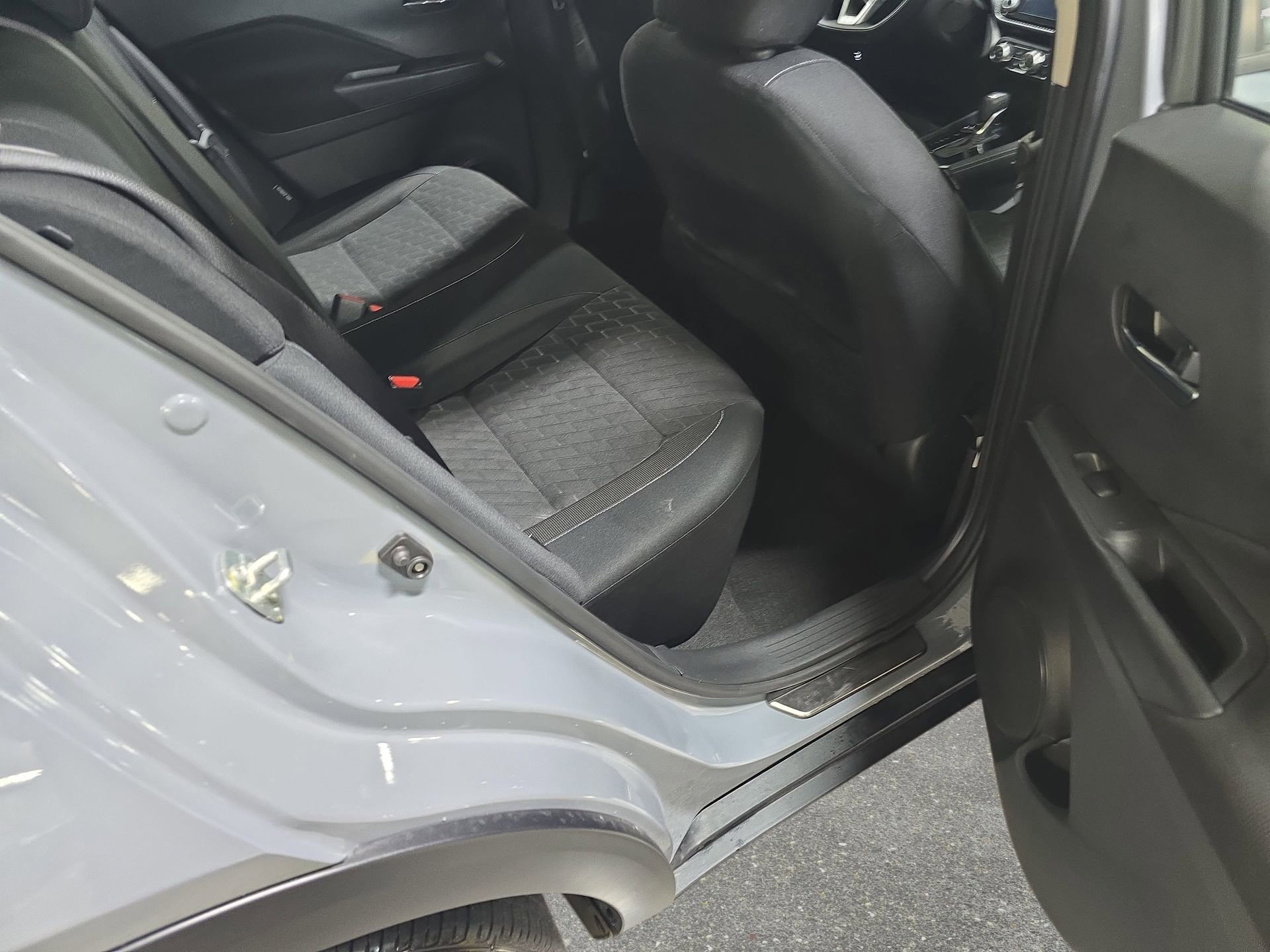 Used 2023 Nissan Kicks SV w/ Interior Electronics Package FWD image 11