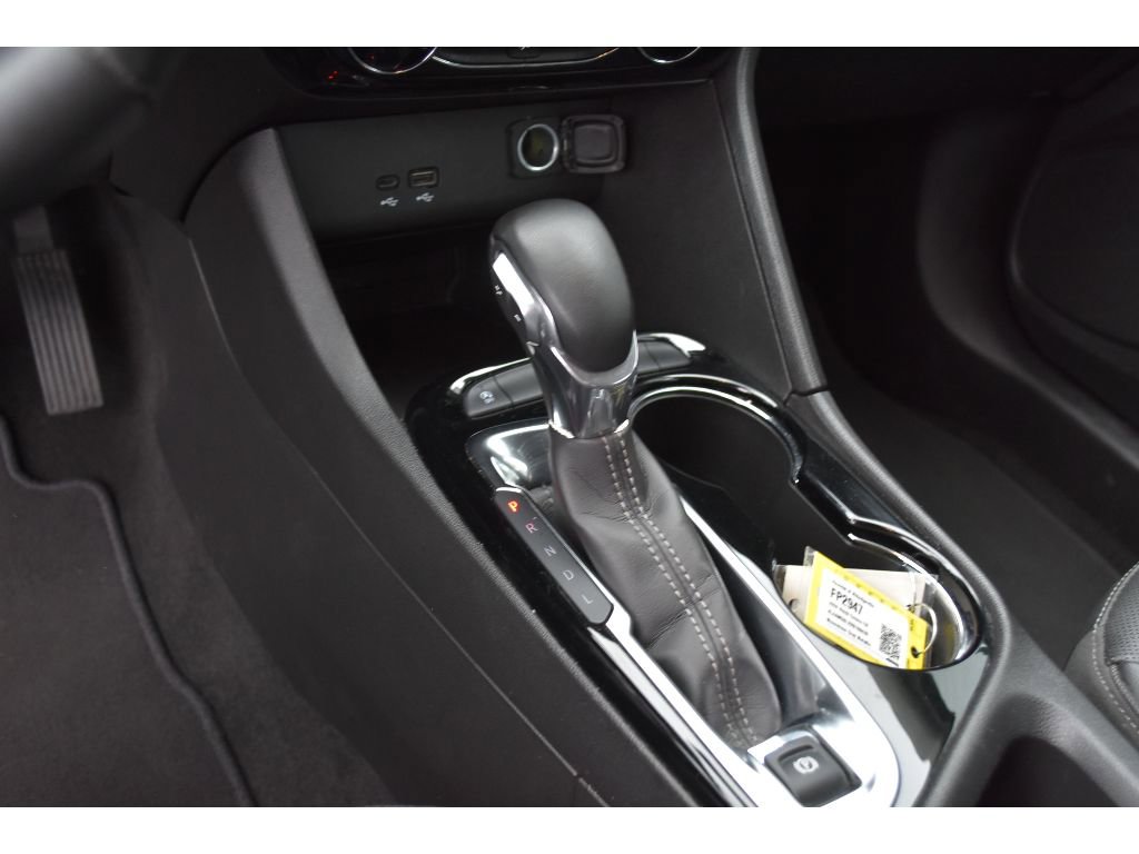 Used 2024 Buick Encore GX Sport Touring image 25