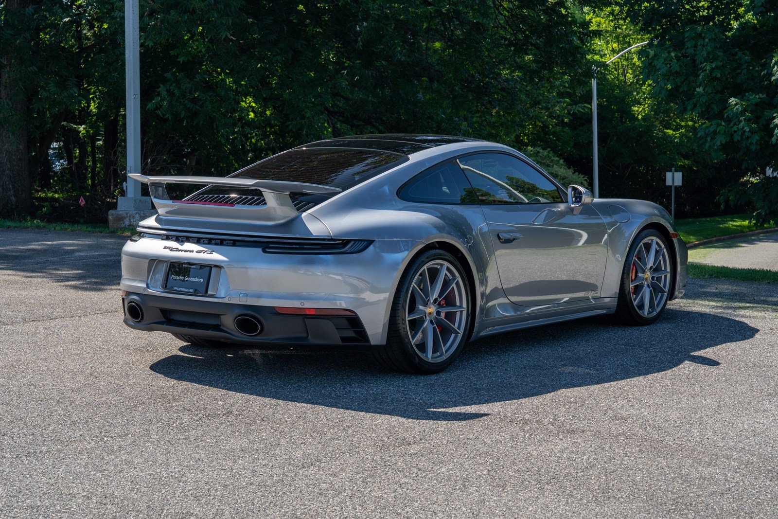 Certified 2024 Porsche 911 Carrera GTS RWD image 7