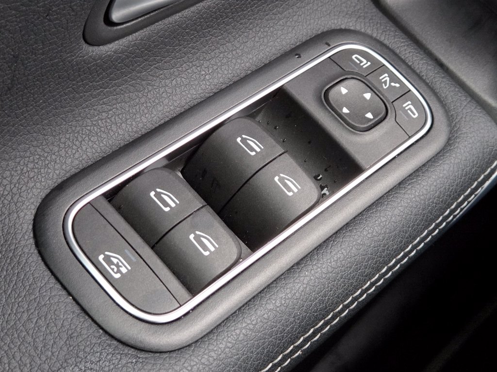 Certified 2023 Mercedes-Benz CLA 250 4MATIC image 31