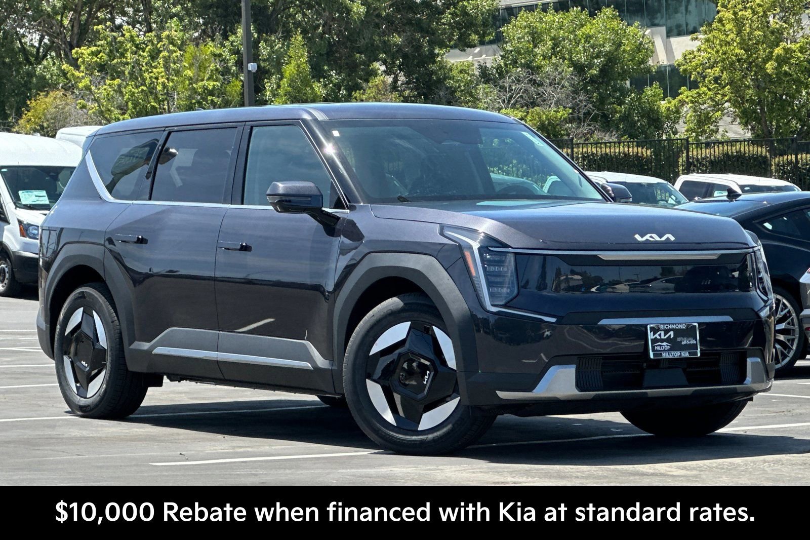 New 2026 Kia EV9 Light RWD image 2