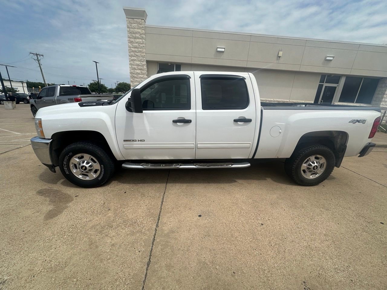 Used 2014 Chevrolet Silverado 2500 LT AWD/4WD image 6