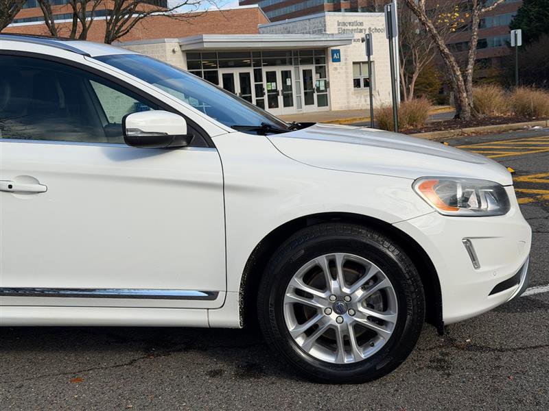 Used 2016 Volvo XC60 T5 Premier image 3