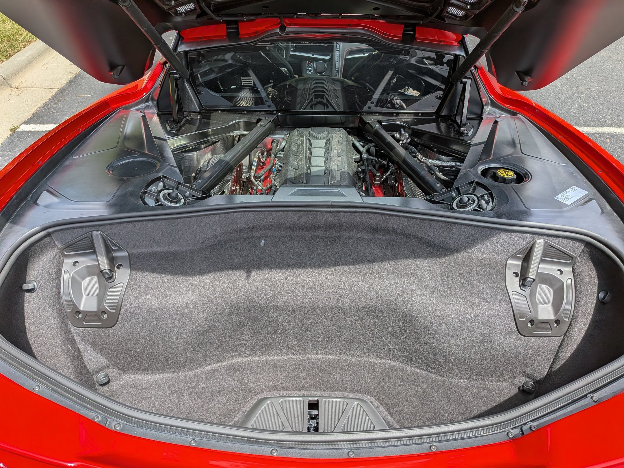 Used 2021 Chevrolet Corvette Stingray Premium Cpe w/ Z51 Performance Package RWD image 25