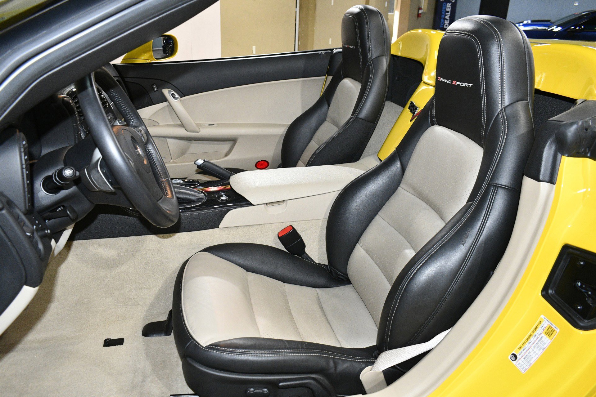 Used 2011 Chevrolet Corvette Grand Sport w/ Preferred Equipment Group image 7