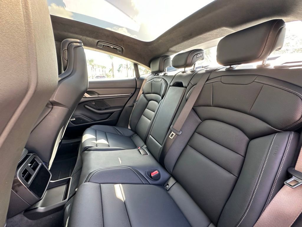 Used 2025 Porsche Taycan Turbo S image 27