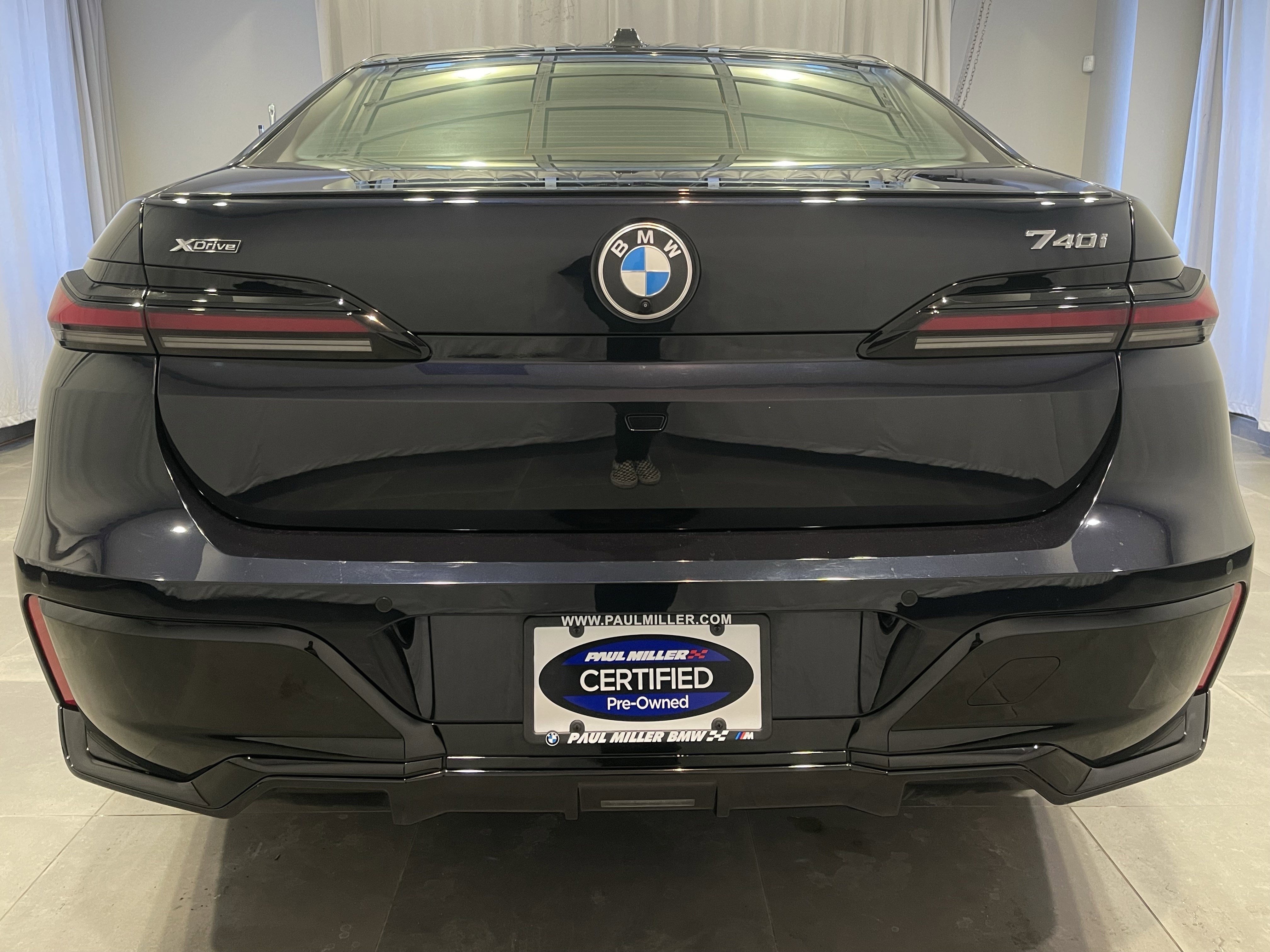 Used 2025 BMW 740i xDrive image 6