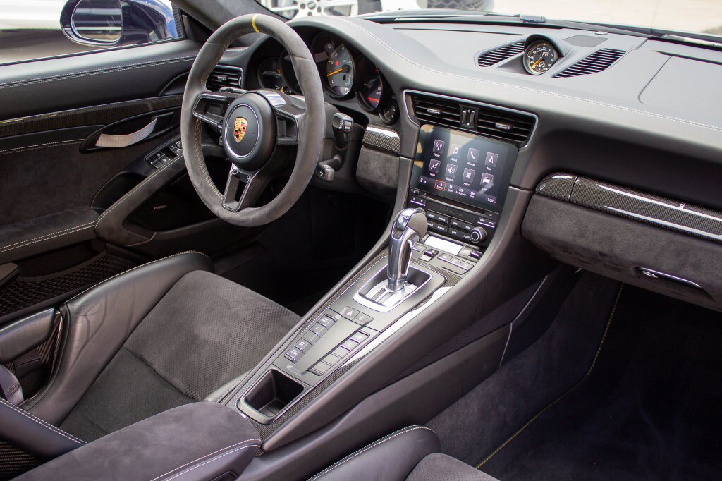Used 2019 Porsche 911 GT3 RS w/ Weissach Package RWD image 13