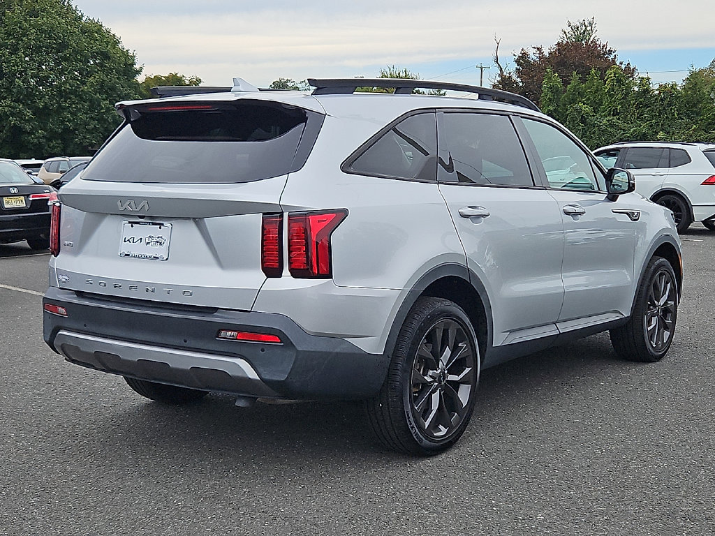 Certified 2022 Kia Sorento X-Line EX AWD/4WD image 7