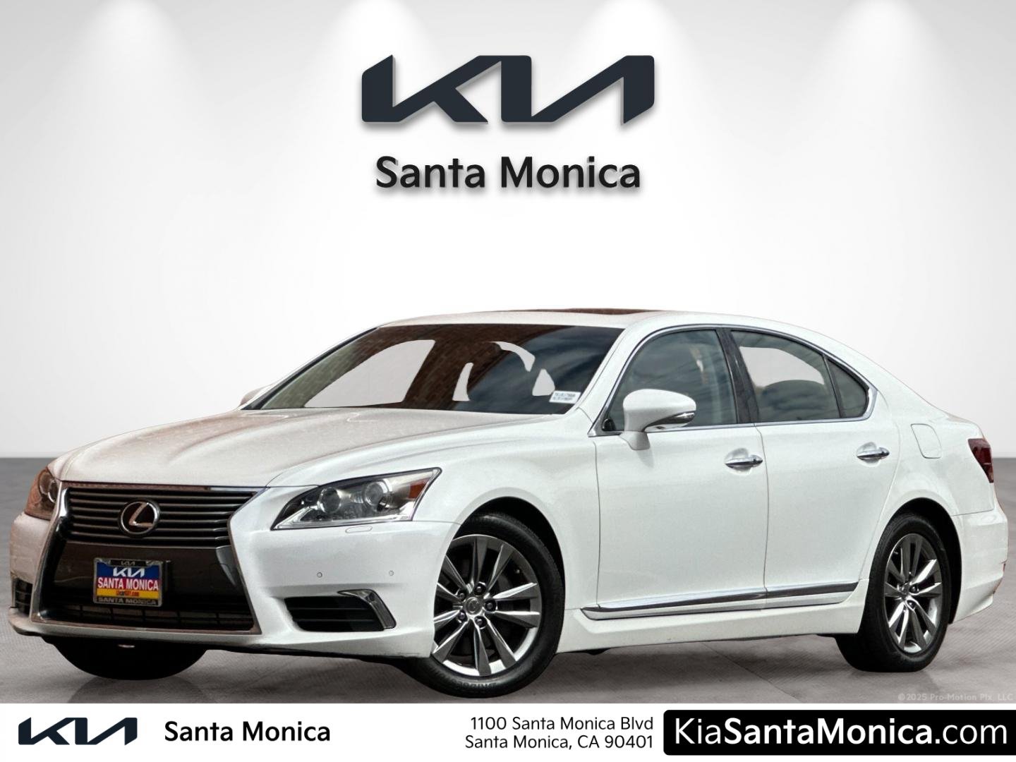 Used 2015 Lexus LS 460 w/ Comfort Package RWD image 1