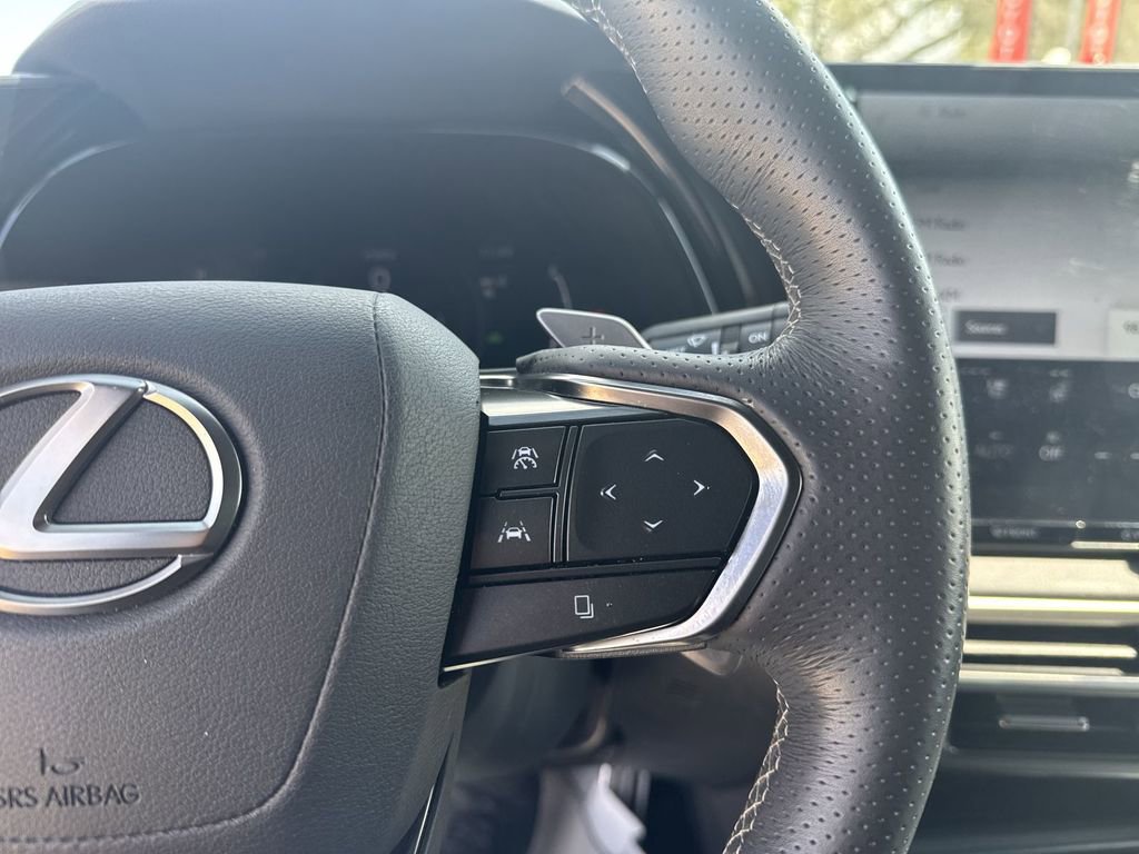 Used 2023 Lexus RX 500h F Sport image 18