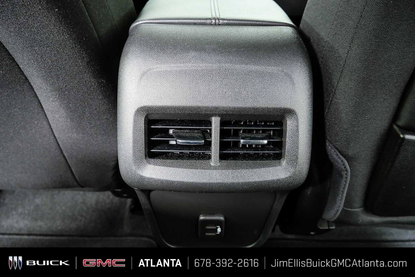 Used 2023 GMC Terrain SLE FWD image 18