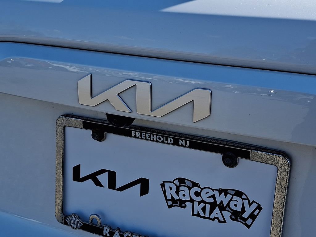 Certified 2023 Kia Niro EX FWD image 30