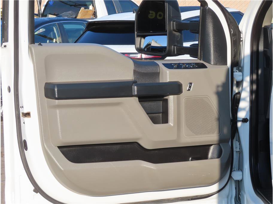 Used 2022 Ford F550 XL w/ Power Equipment Group image 10