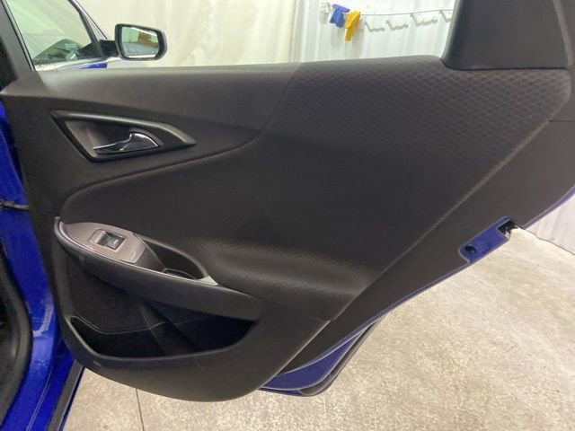 Used 2023 Chevrolet Malibu LT FWD image 16