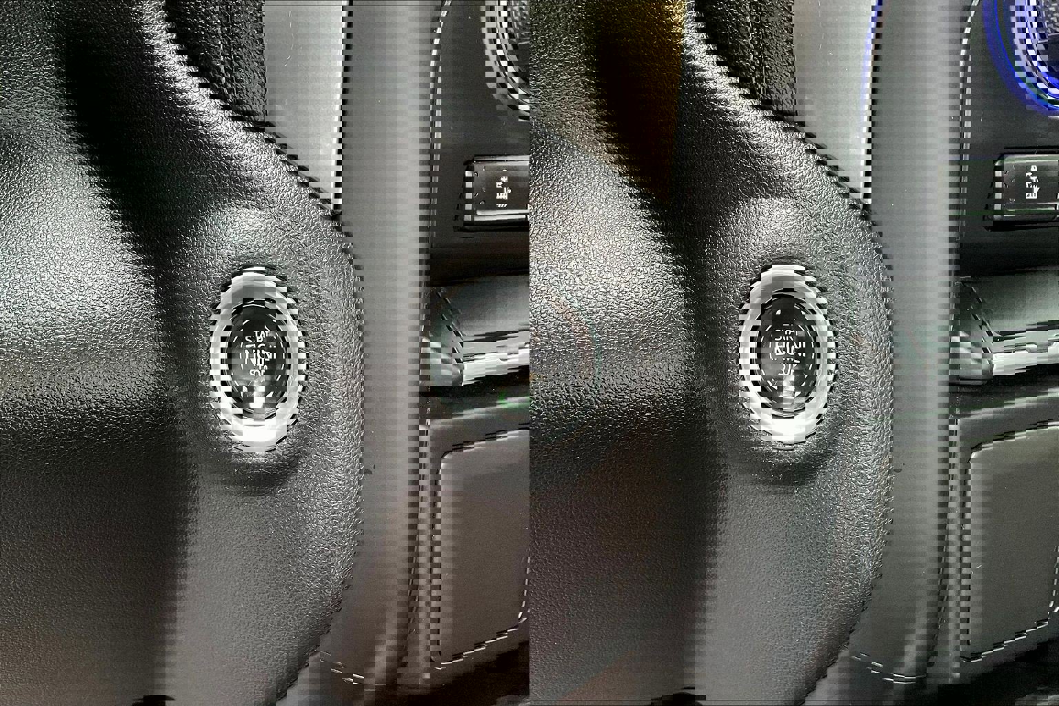 Used 2021 Chevrolet Silverado 1500 LT Trail Boss w/ Bed Protection Package image 17