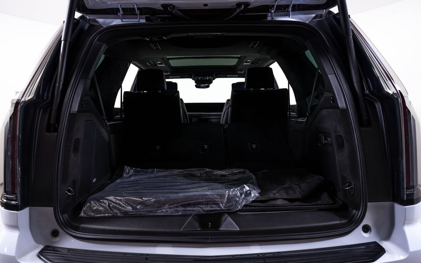 Used 2026 Cadillac Escalade V w/ LPO, Floor Liner Package AWD/4WD image 23