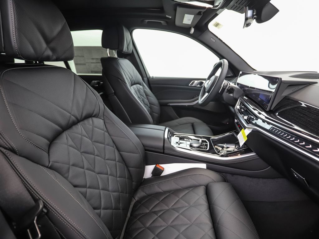 New 2026 BMW X5 xDrive50e w/ M Sport Package image 31