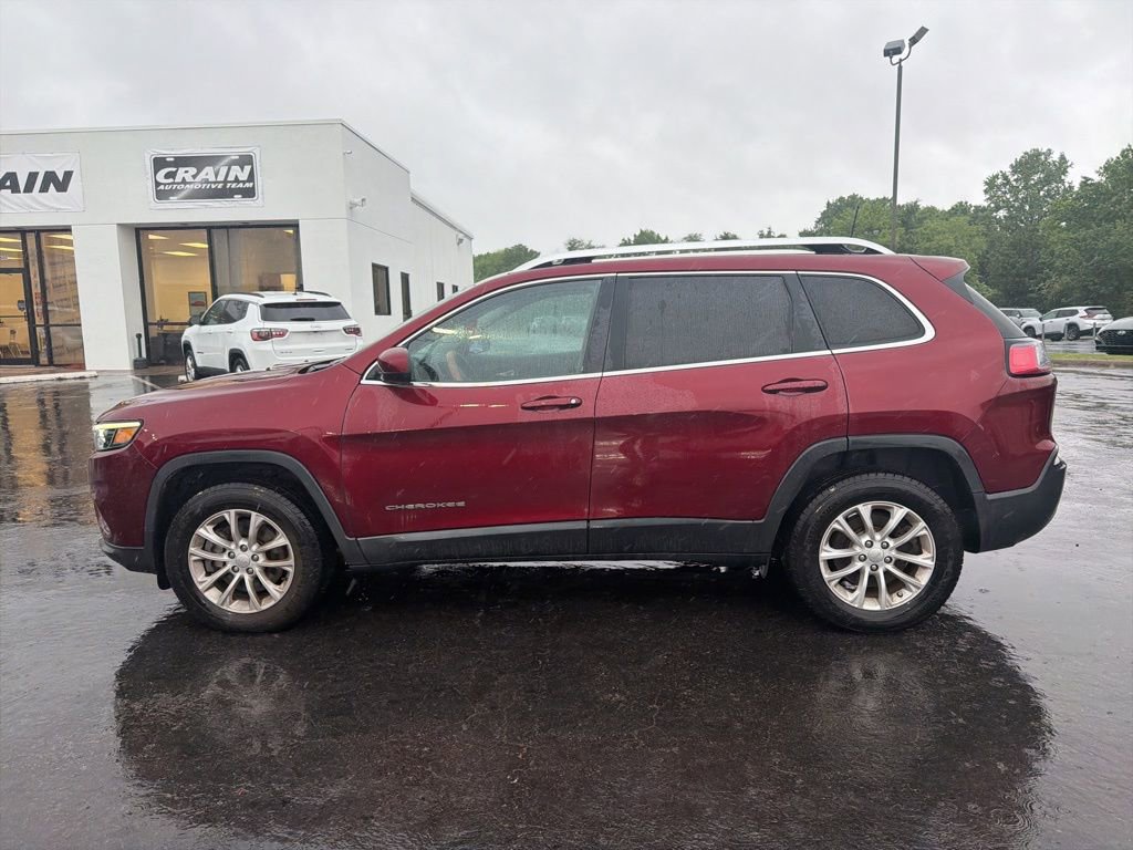 Used 2019 Jeep Cherokee Latitude w/ Popular Appearance Group AWD/4WD image 9