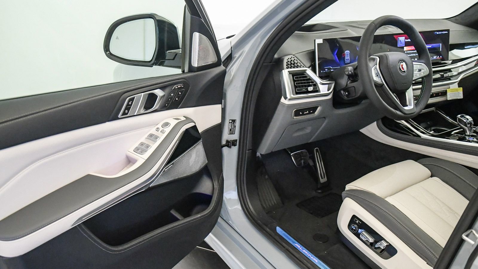 New 2026 BMW ALPINA XB7 image 39