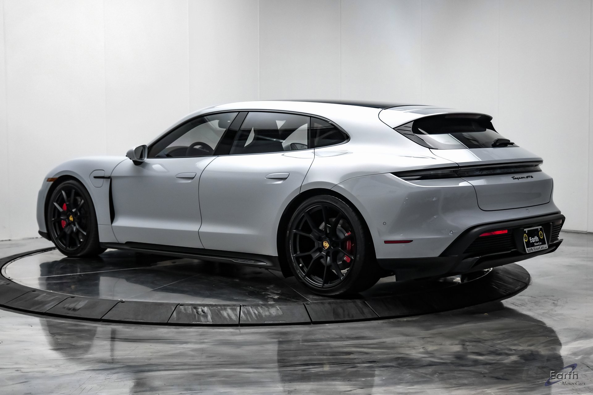 Used 2023 Porsche Taycan GTS w/ Premium Package image 8