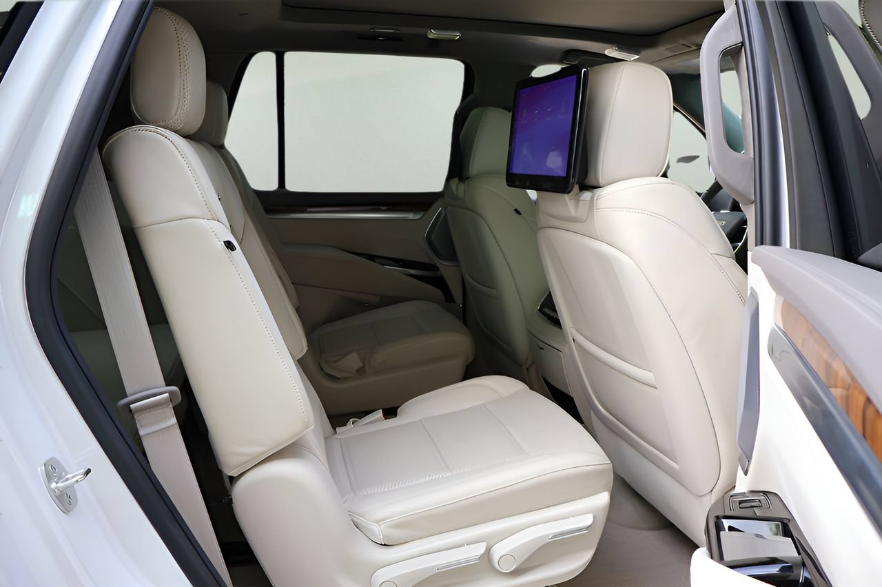 Certified 2025 Cadillac Escalade Sport Platinum AWD/4WD image 21