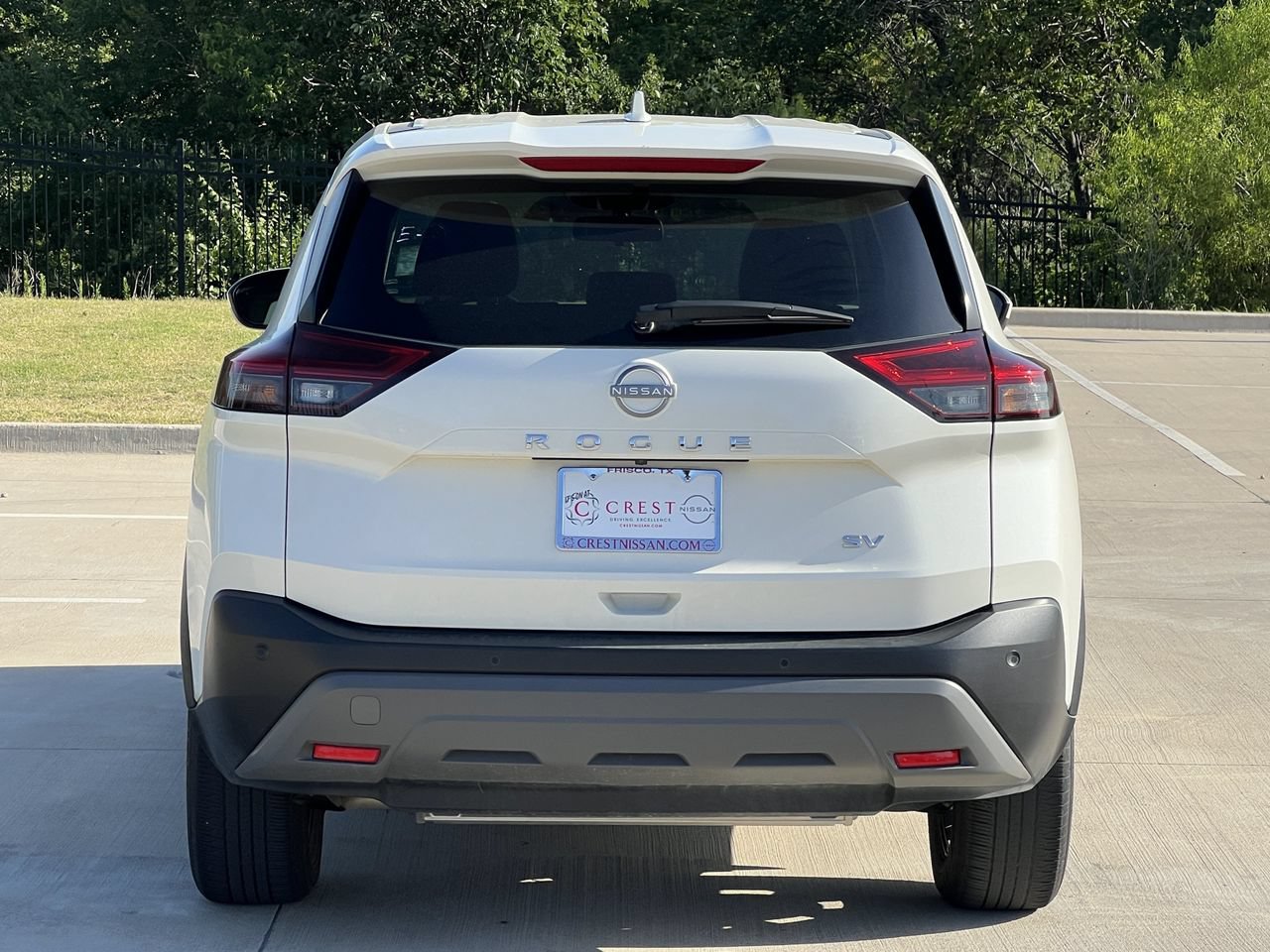 Used 2023 Nissan Rogue SV FWD image 4