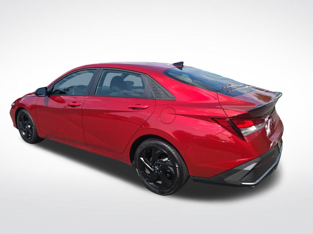 Certified 2026 Hyundai Elantra Sport FWD image 4