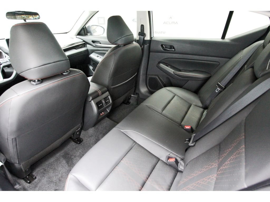 New 2026 Nissan Altima 2.5 SR w/ SR Premium Package FWD image 11
