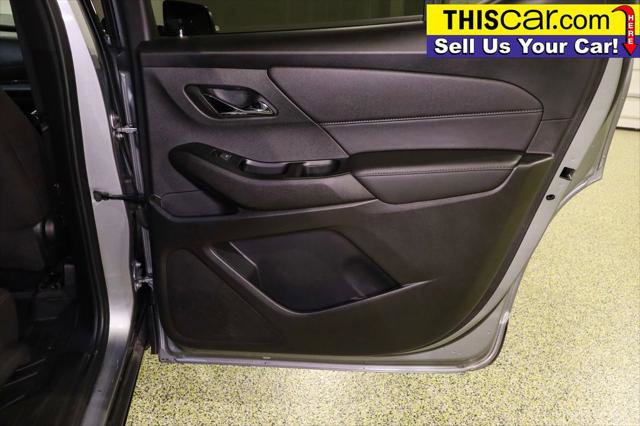 Used 2023 Chevrolet Traverse LT image 28