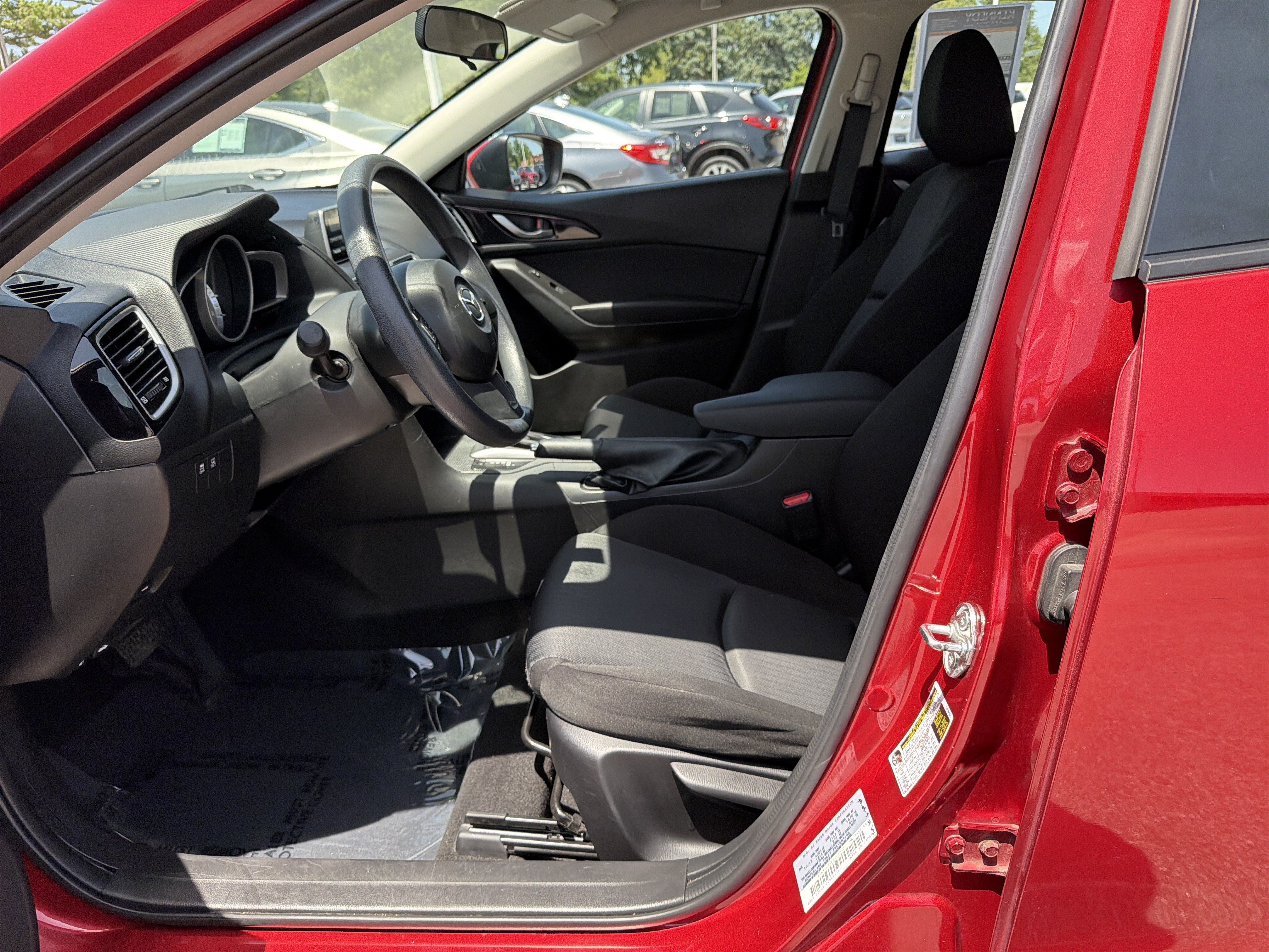 Used 2014 MAZDA MAZDA3 i Sport FWD image 11