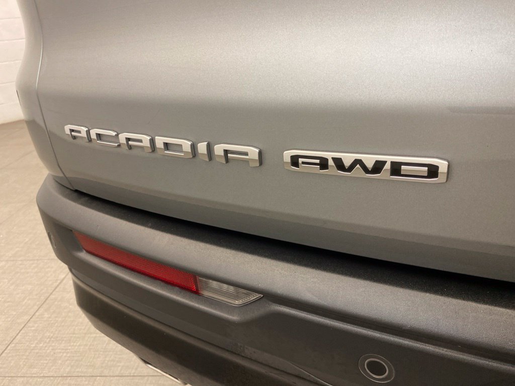 Used 2025 GMC Acadia AT4 AWD/4WD image 10