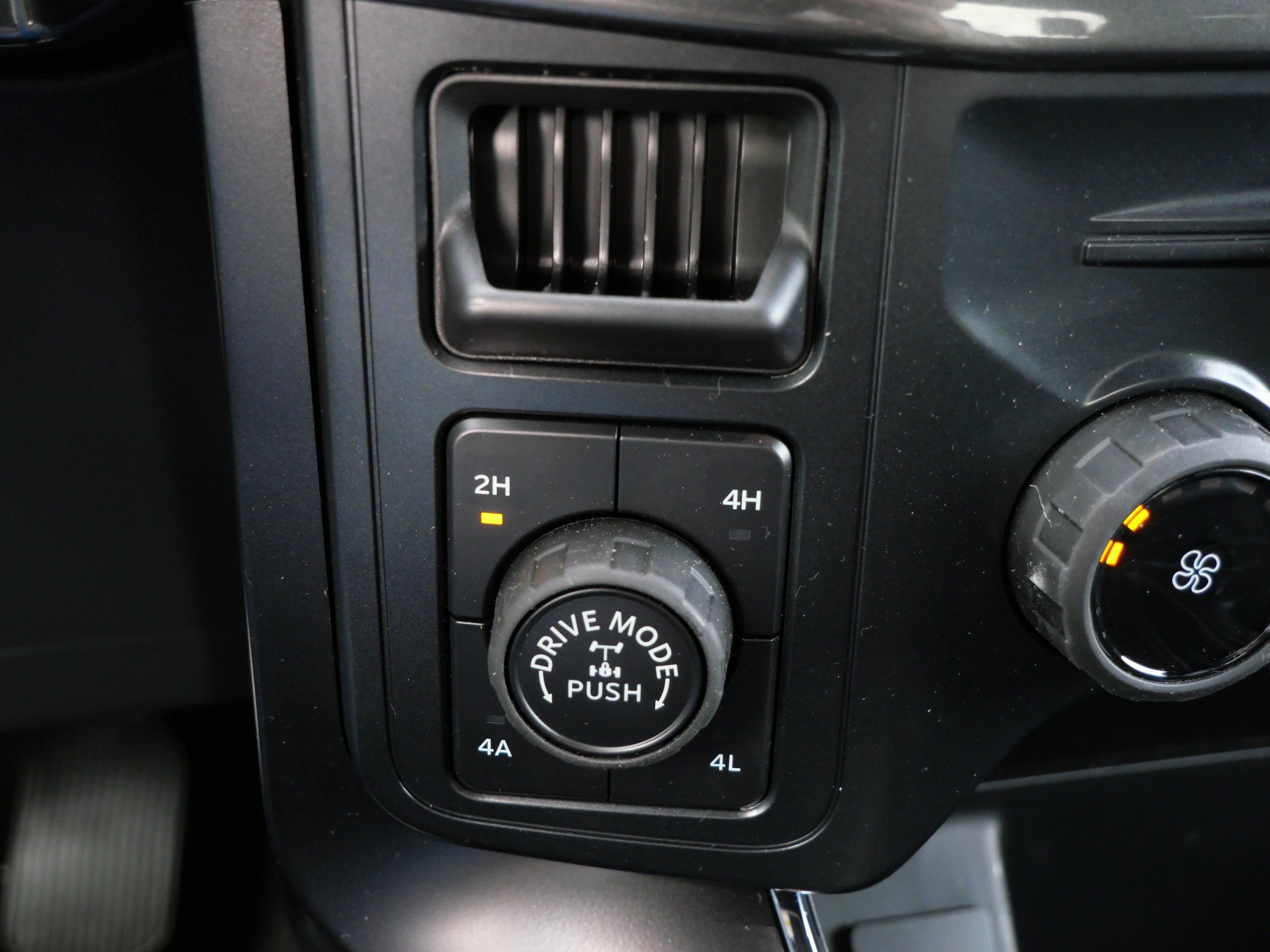 Used 2026 Ford F150 STX w/ F-150 LOBO Package AWD/4WD image 30