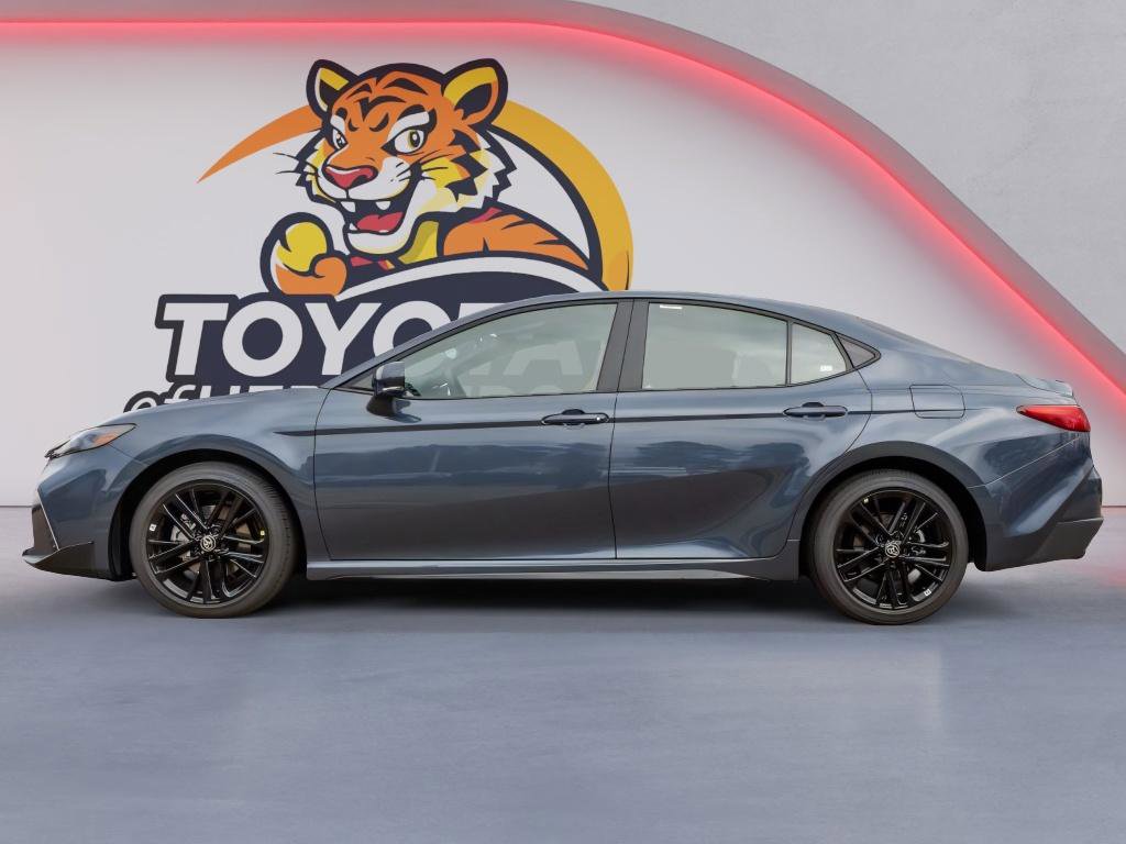 New 2026 Toyota Camry SE image 8
