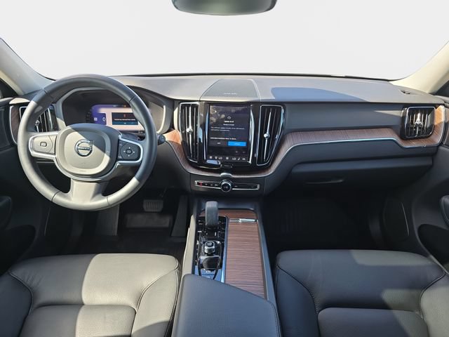 Used 2022 Volvo XC60 T8 Inscription Expression w/ Advanced Package AWD/4WD image 10