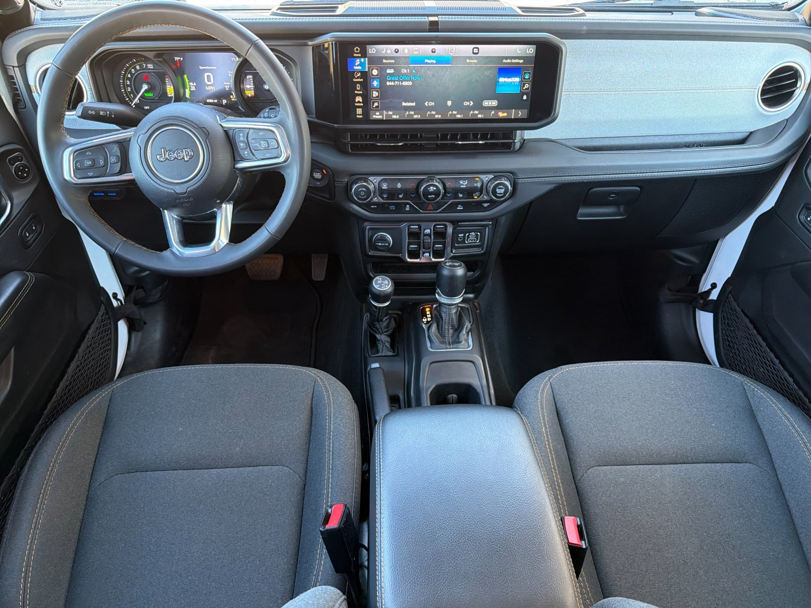 Used 2024 Jeep Wrangler Unlimited Sahara AWD/4WD image 12