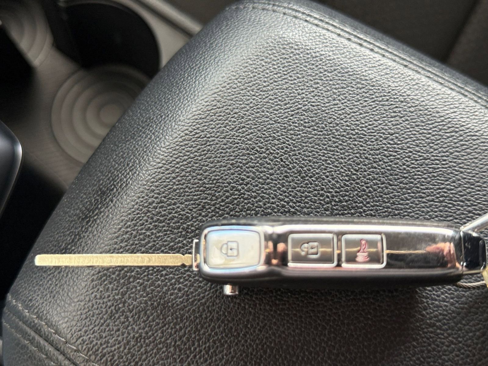 Used 2025 Kia Sportage LX image 21