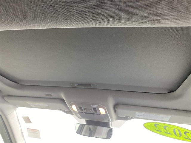 Used 2022 Toyota Highlander XLE image 14