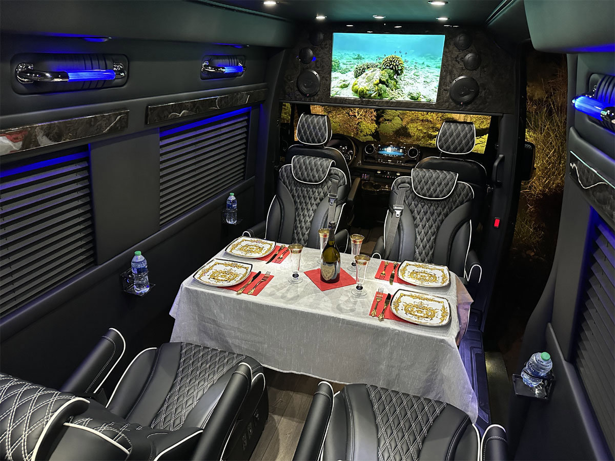 Used 2024 Mercedes-Benz Sprinter 3500 image 5