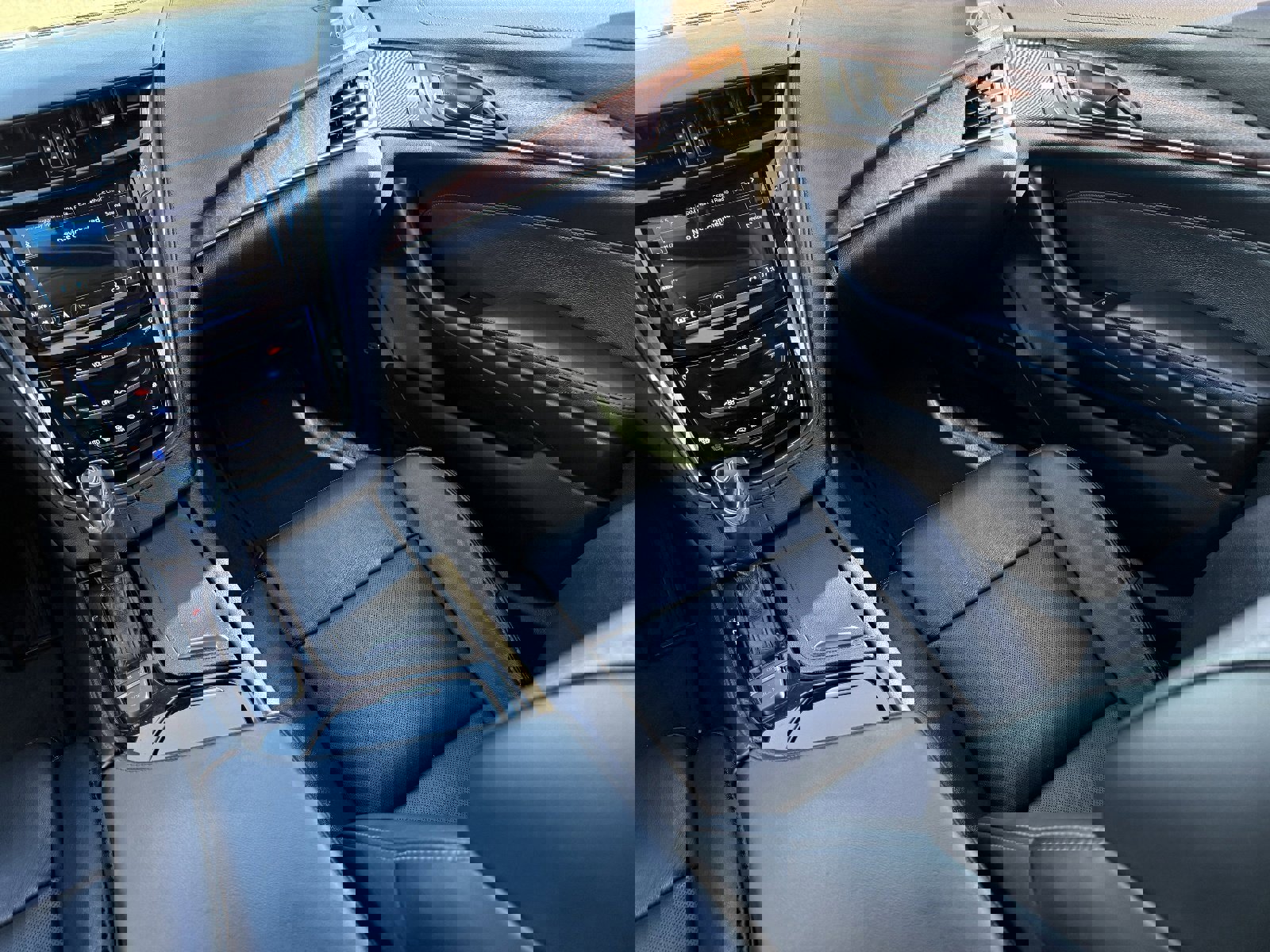 Used 2019 Cadillac CTS Luxury image 17