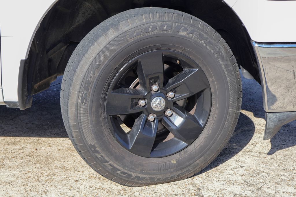 Used 2024 RAM 1500 Classic SLT AWD/4WD image 25