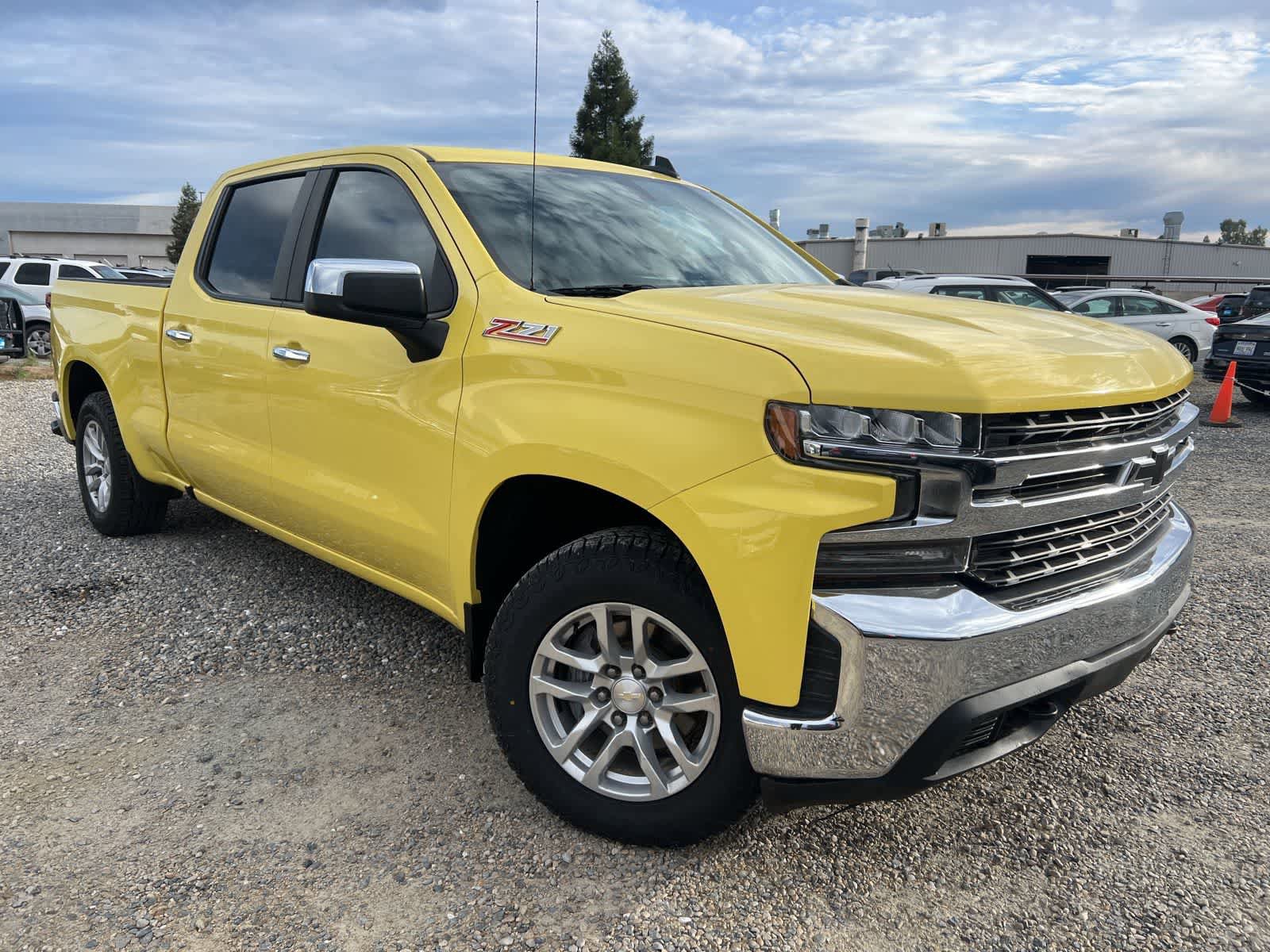 Used 2019 Chevrolet Silverado 1500 LT w/ All-Star Edition AWD/4WD image 3
