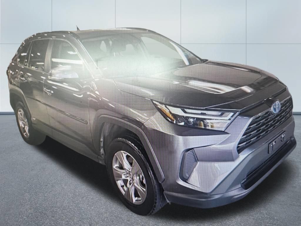 Used 2024 Toyota RAV4 LE AWD/4WD video 2