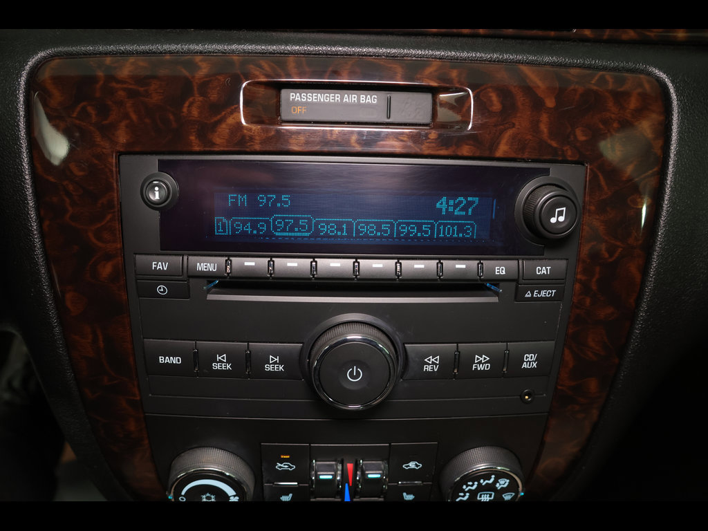 Used 2014 Chevrolet Impala LTZ FWD image 19