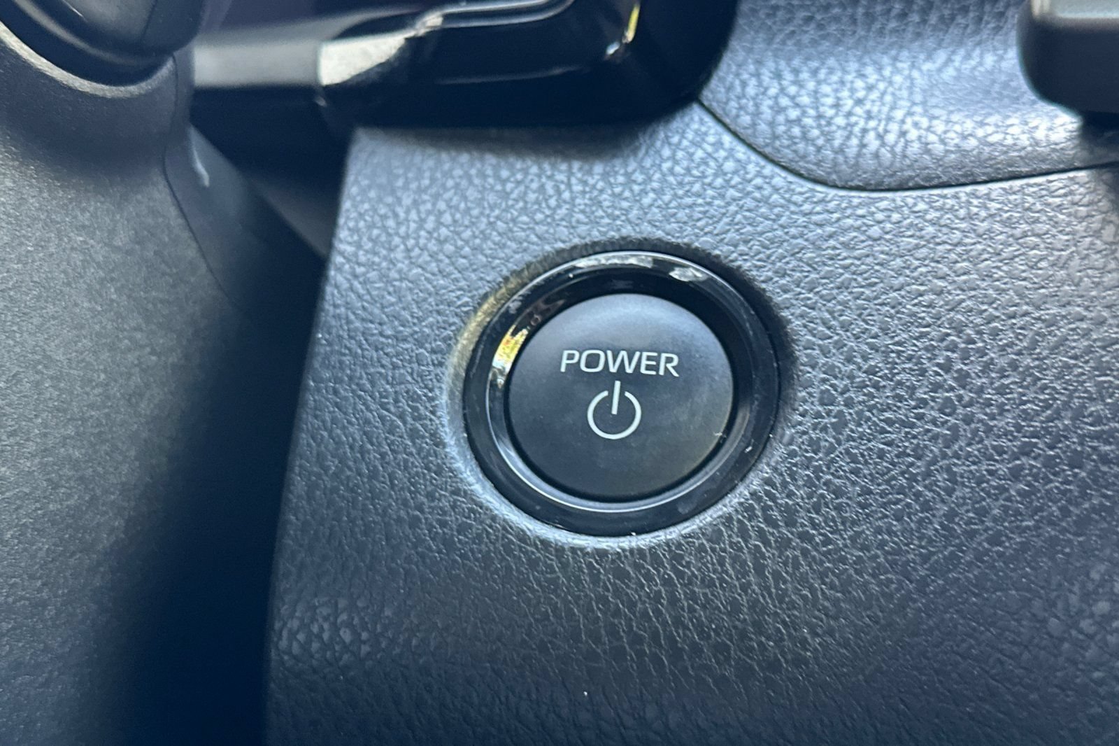 Used 2025 Toyota Camry LE FWD image 21