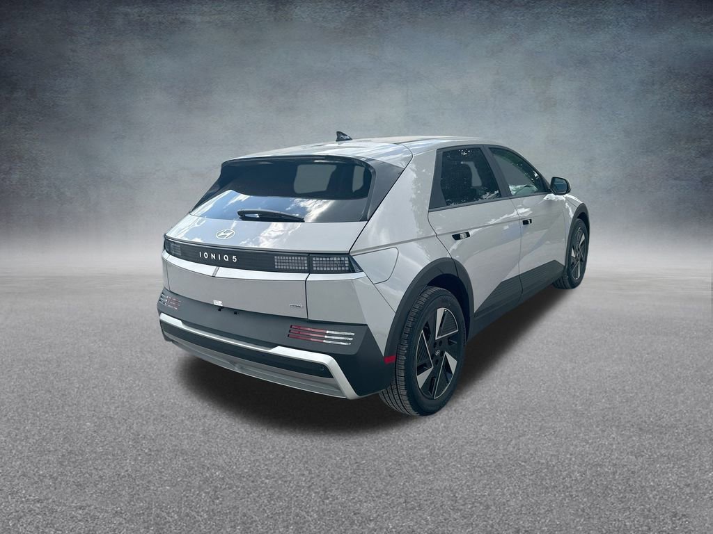 New 2025 Hyundai Ioniq 5 SE image 31