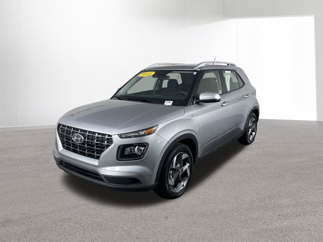 Used 2025 Hyundai Venue SEL image 11