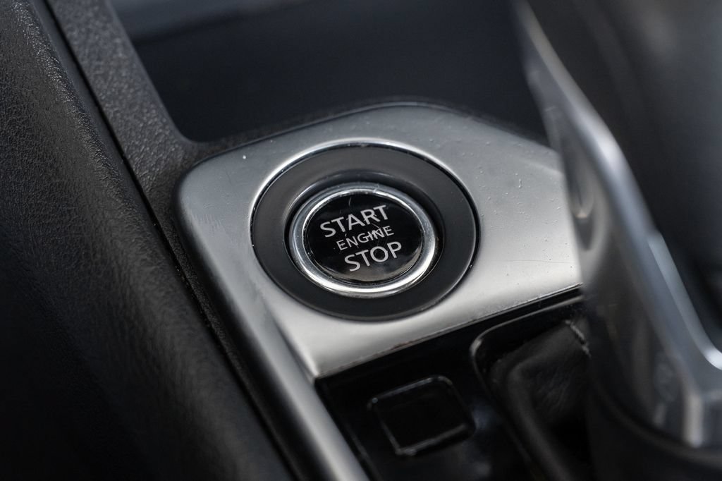 Used 2024 Nissan Sentra SV FWD image 27