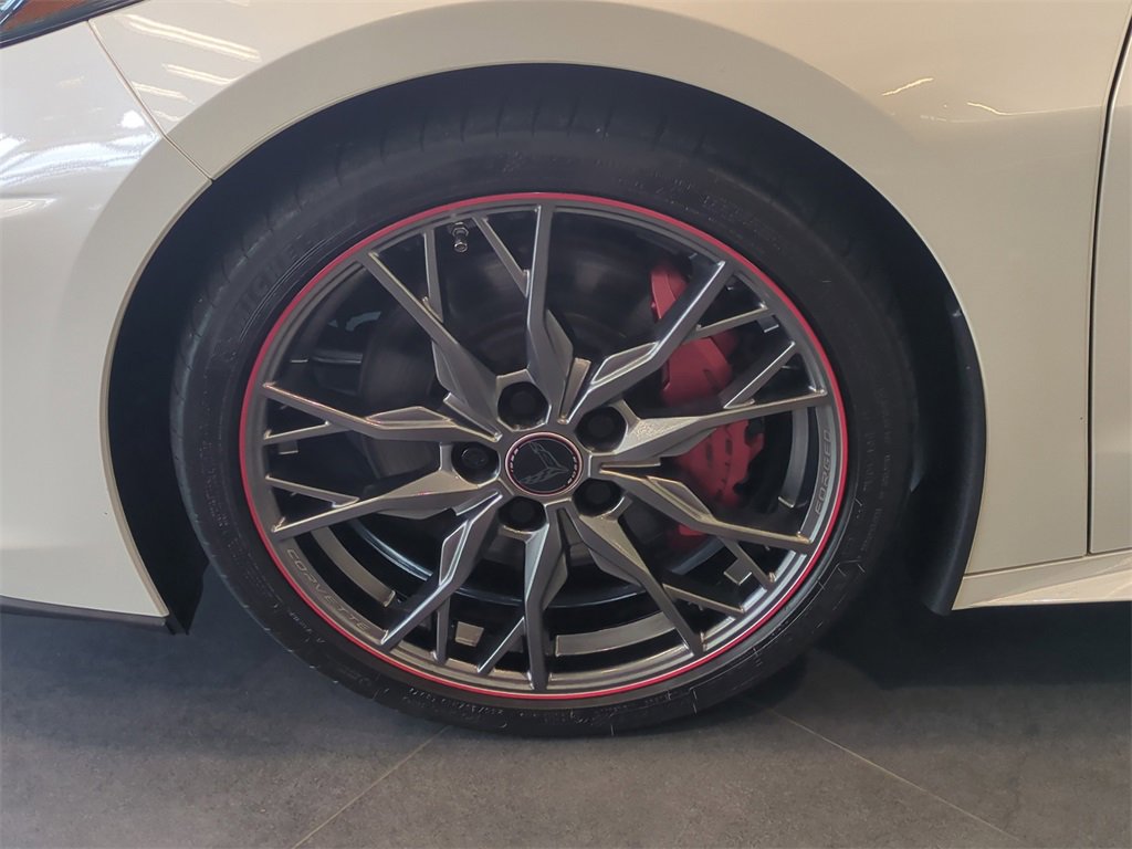 Used 2023 Chevrolet Corvette Stingray w/ Z51 Performance Package image 12